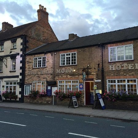 Half Moon Hotel Alford  エクステリア 写真
